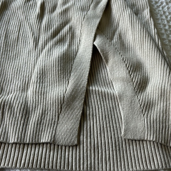 Aberocombie Mid skirt - Picture 2 of 3